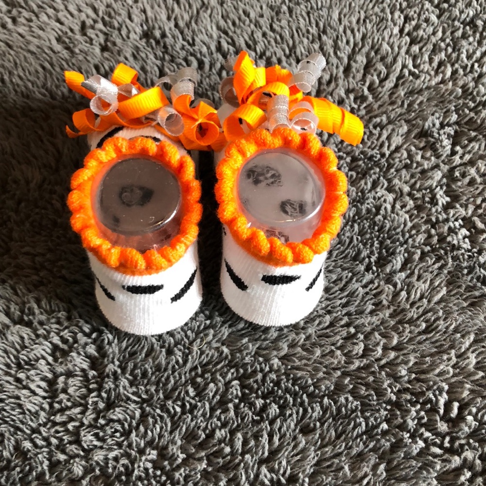 Infant booties - Picture 3 of 7